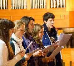 "Zing voor God met een dankbaar hart psalmen, hymnen en liederen, ingegeven door de Geest" (Kol 3, 16) © Koen Van den Bossche