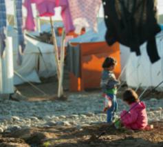 Syrische kinderen in een vluchtelingenkamp. Foto: Mustafa Khayat/Flickr.com (cc)