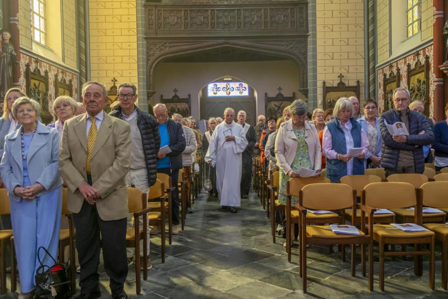 Eucharistieviering ter voorbereiding bedevaart "Baaldjes Kruus" © Lambert J. Derenette en Linda Renette