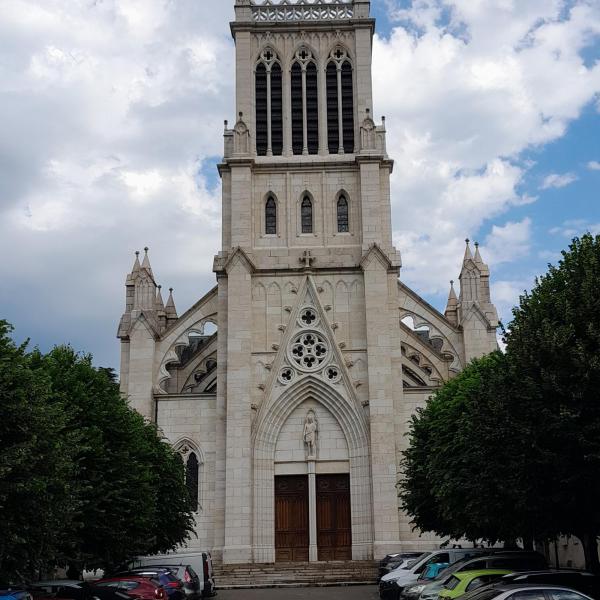 Cathédrale Saint-Jean Baptiste de Belley © T Poorters