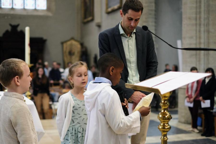 Hoogfeest Heilige Drie-eenheid met speciale aandacht voor de kinderen die hun eerste communie hadden gedaan © Pastorale zone Leuven aan de Dijle