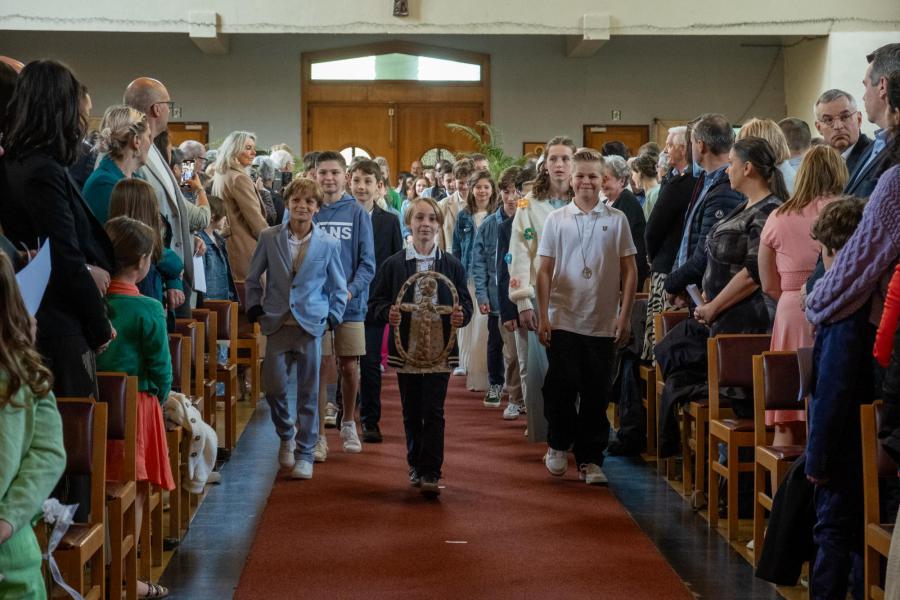 20/04/2024, derde zondag na Pasen - vormheer: Ronald Sledsens - 13 uur: Wilrijkse parochies zonder Pius X in Sint-Jan Evangelist, Wilrijk 