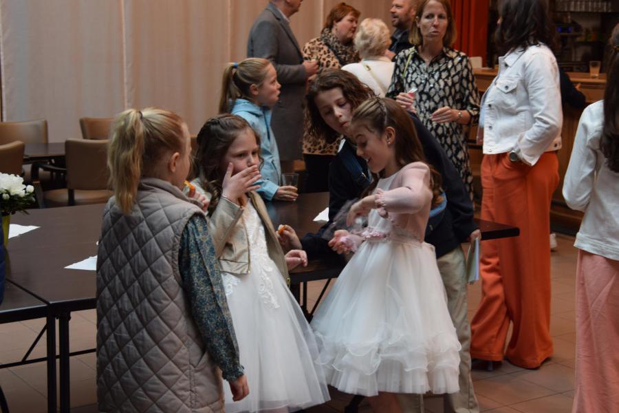 Receptie na de viering © Sofie