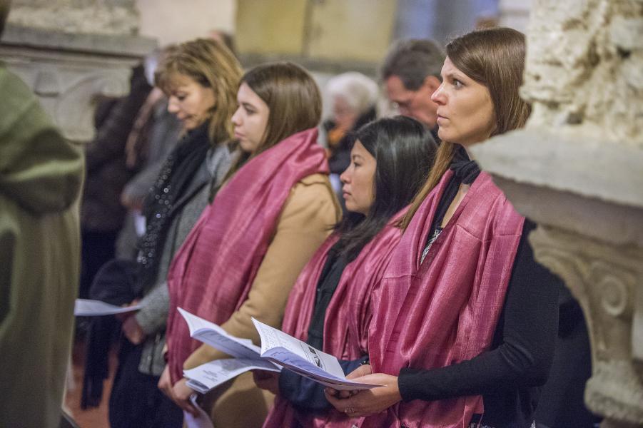 Catechumenen bij de naamopgave in de kathedraal, foto: Frank Bahnmüller