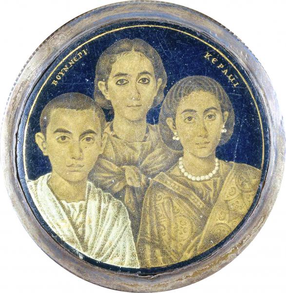 Dit medaillon uit de derde of vierde eeuw toont een Romeins gezin uit Alexandrië © Publiek Domein, via Wikimedia Commons