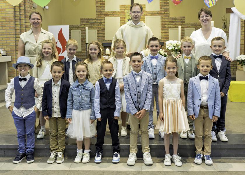 Eerste Communie van de leerlingen van Sint-Jan 