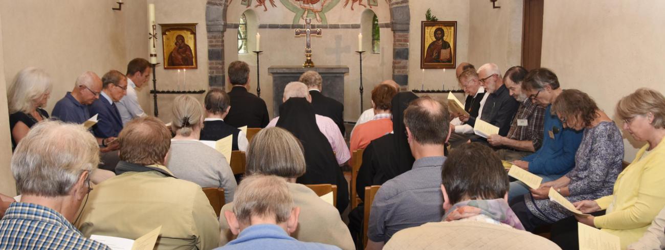 Gebedsmoment in de kapel van het Leefhuis Sint-Jan © Bisdom Gent, foto: Maîtrise