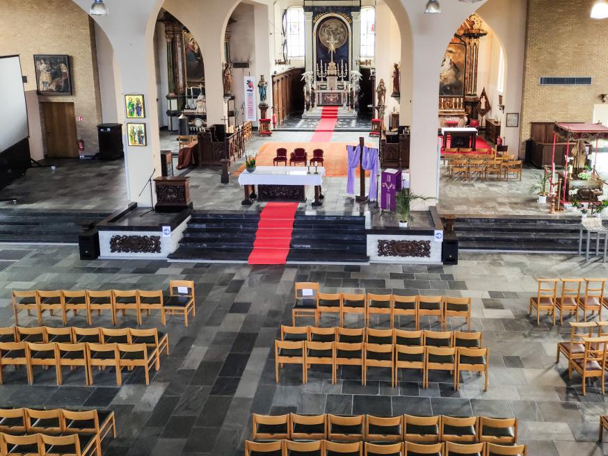 Interieur Kerk St. Aledondis 