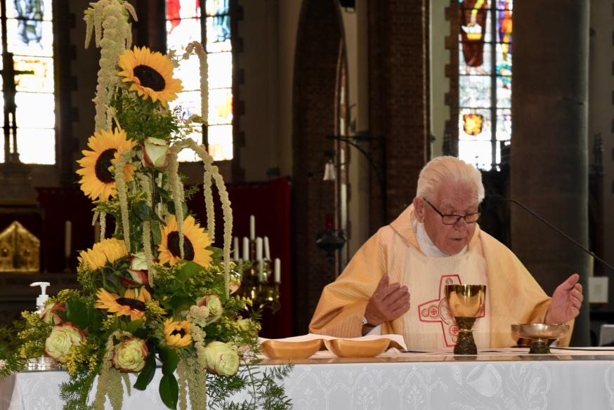 Huldeviering Daniël 60 jaar priester © Jozef Follet