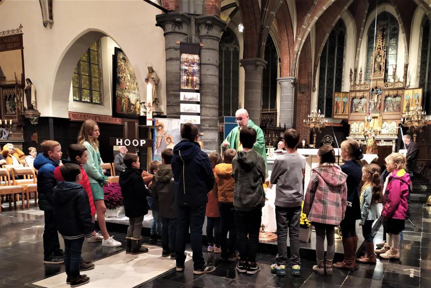 Gezinsviering in de H. Kruiskerk - Stekene 