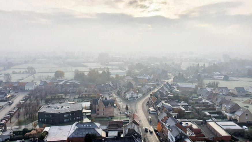 Foto genomen vanuit de toren Sint-Egidiuskerk 