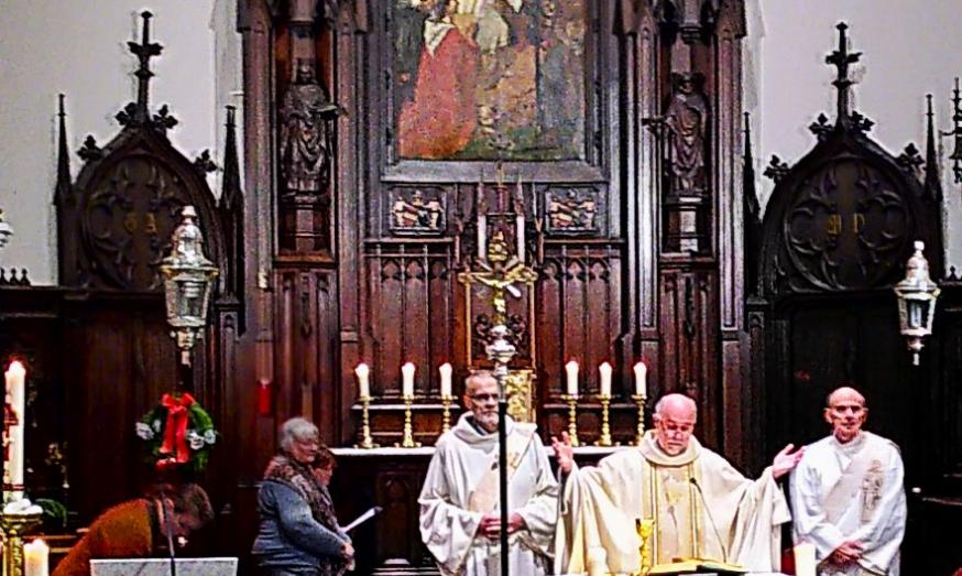 Vrijdag 29 december namen we afscheid van onze pastoor tijdens een mooie viering in de Sint-Jacobuskerk. Diaken Jacques en Geert assisteerden. © Chris Derde