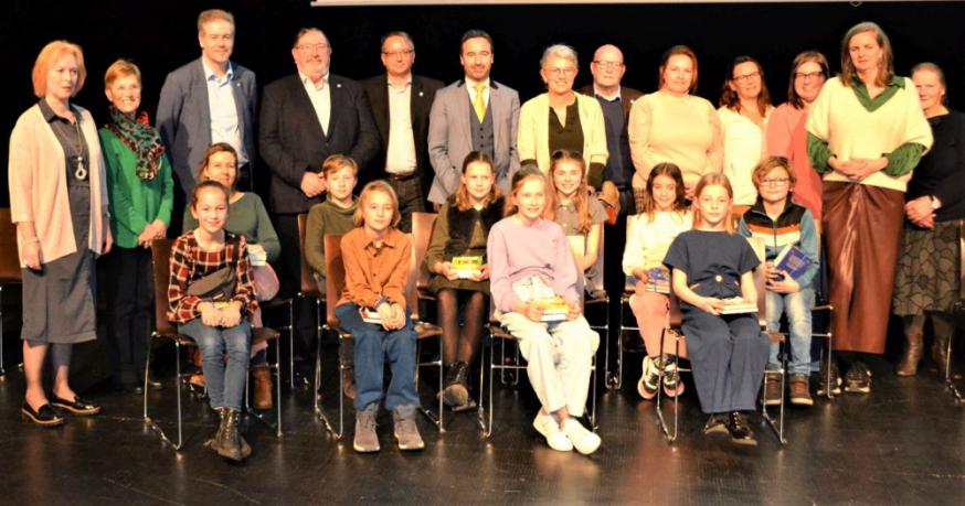 De laureaten van de JJW Davidsfonds De Klinge 