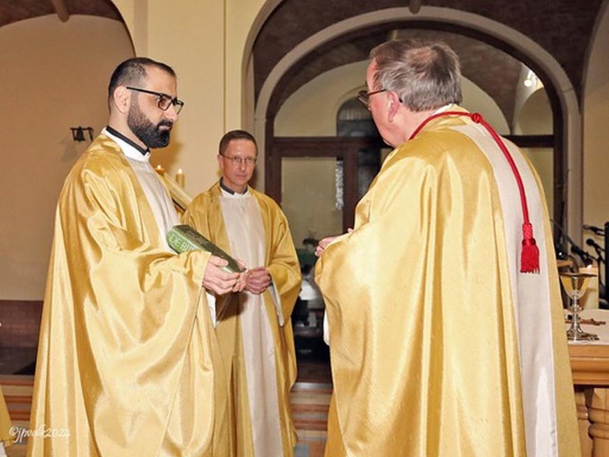 Welkomstsviering pastoor-deken Ali en Priester Elian. 