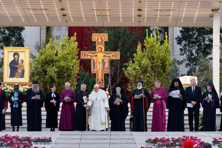 Vigilie aan de vooravond van de synode met vertegenwoordigers van de kerken, onder impuls van de gemeenschap van Taizé (30/09/23).  © Vatican Media