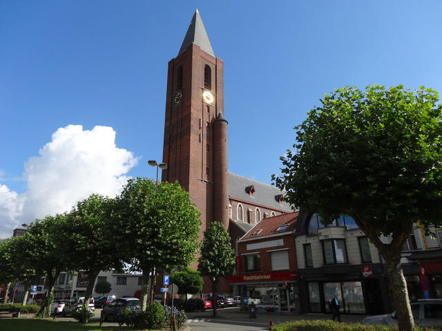 Sint-Laurentiuskerk in Zelzate